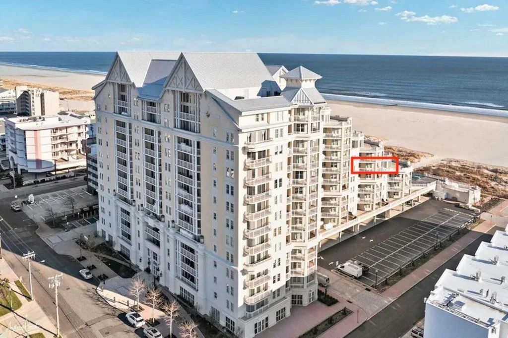 GRAND AT DIAMOND BEACH BALCONY FACES THE OCEAN, 3 FULL SIZE BEDROOMS