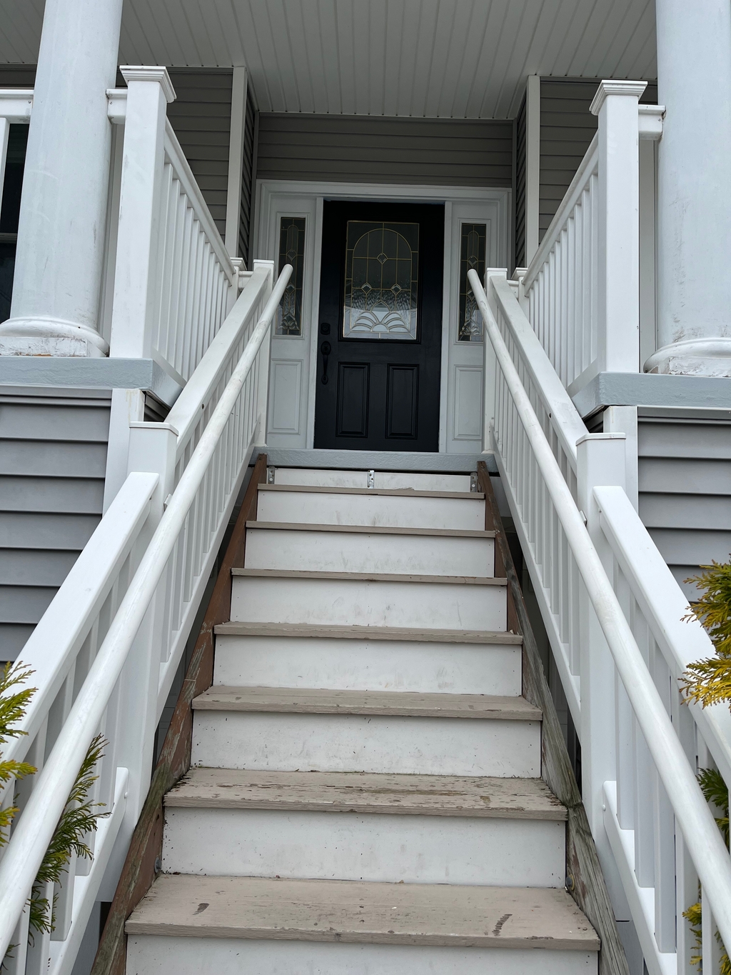 Front 224 E Garfield Unit A entrance