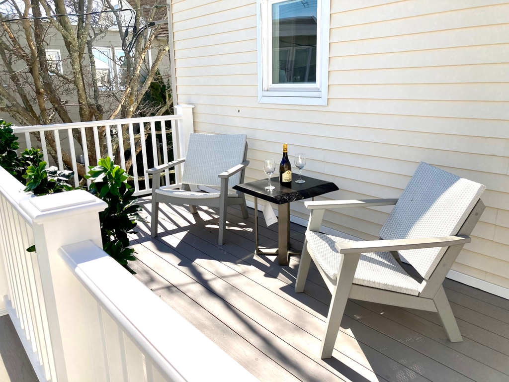 Deck with 2 comfy chairs
