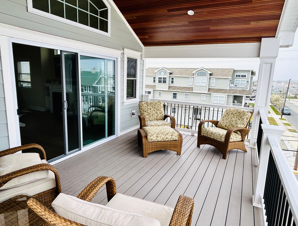 3rd floor deck.