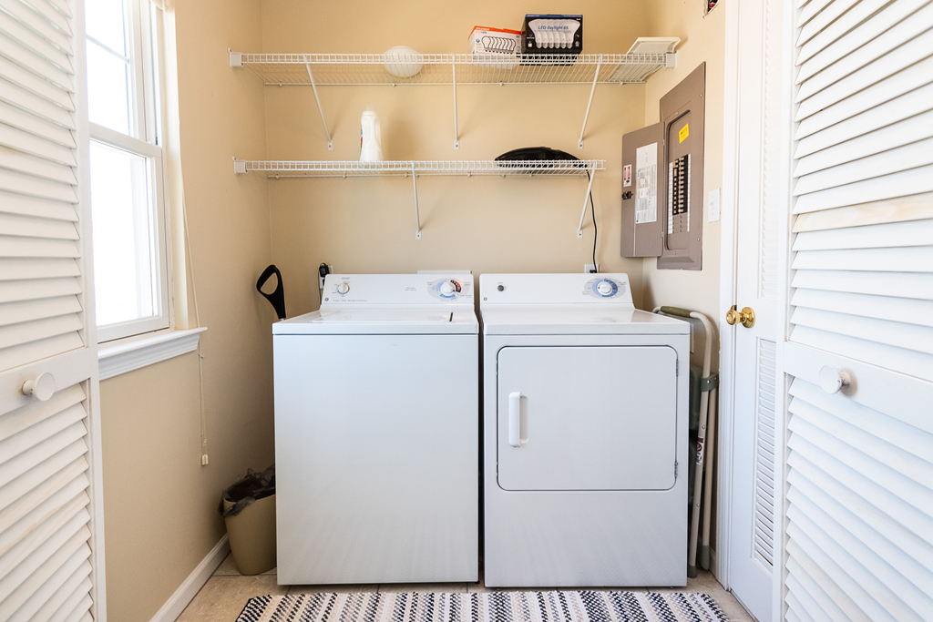 Washer and Dryer, Main level