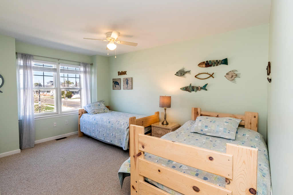 Main level bedroom