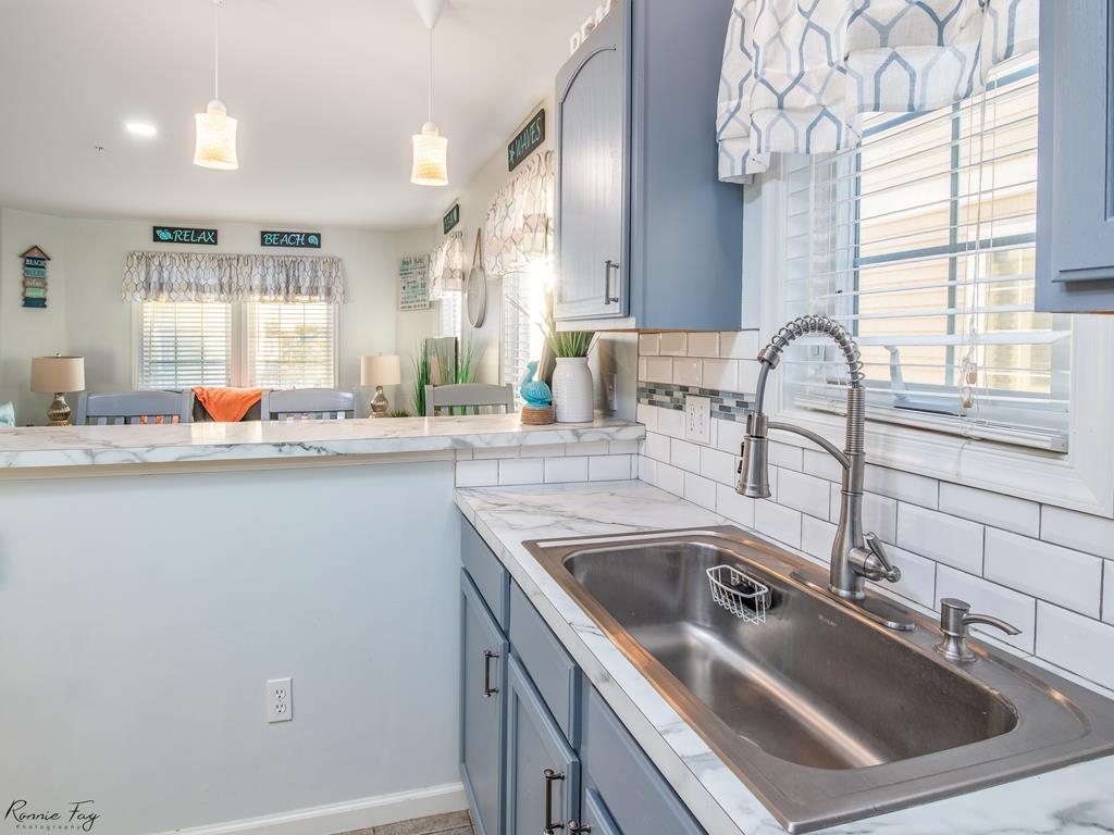 Kitchen sink