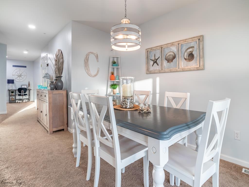 Dinning room table