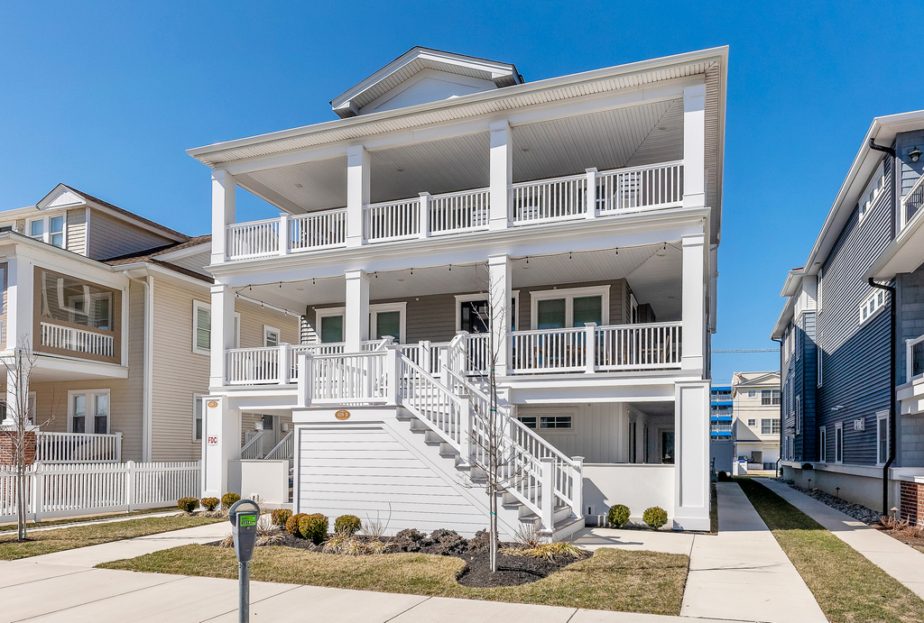 Beautiful Home Right In The Heart of Boardwalk