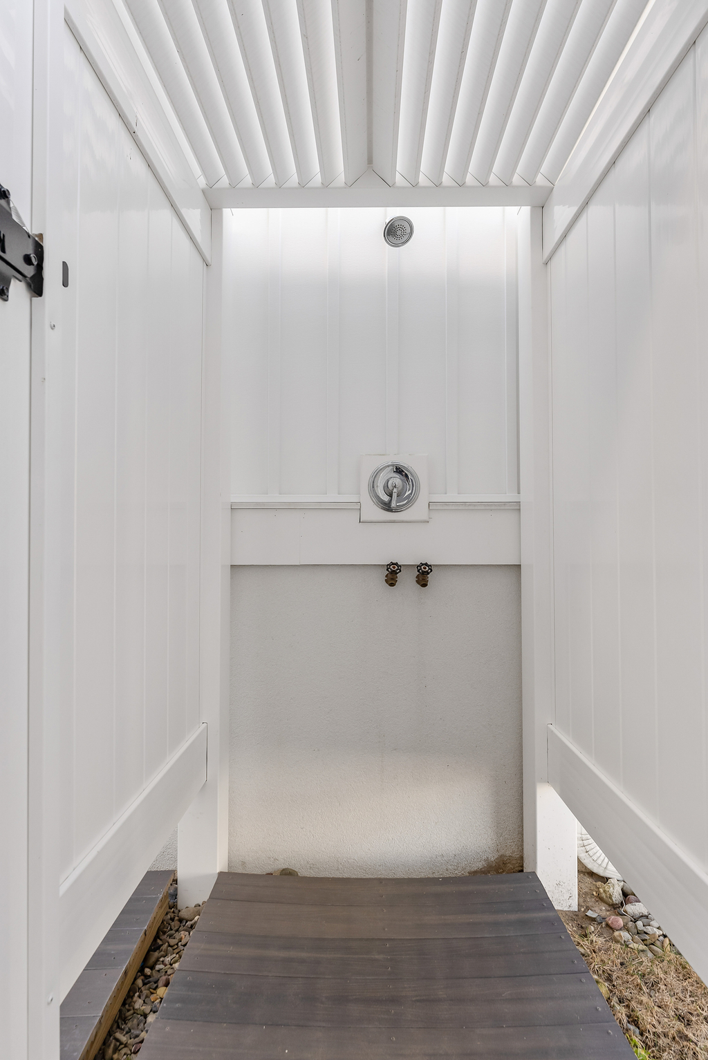 Enclosed Outdoor Shower