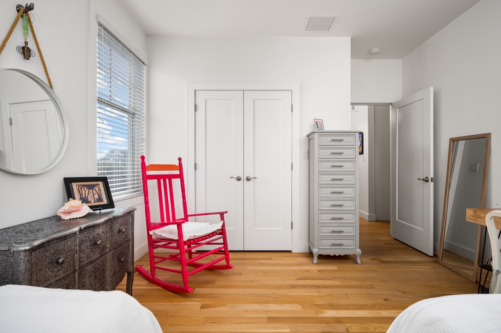 First floor twin bedroom 