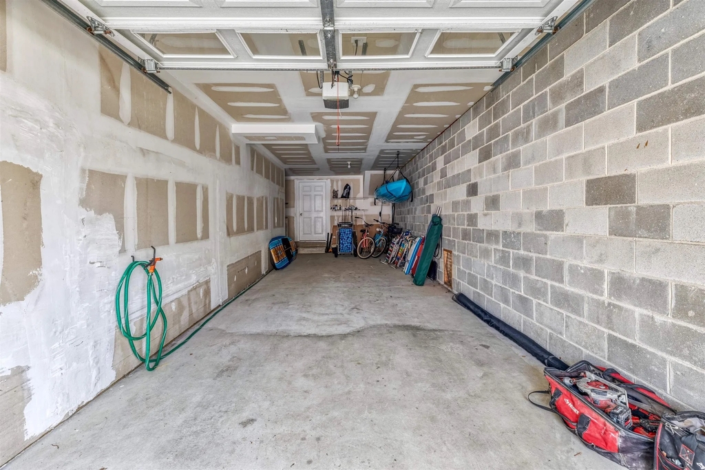 2 Car Garage