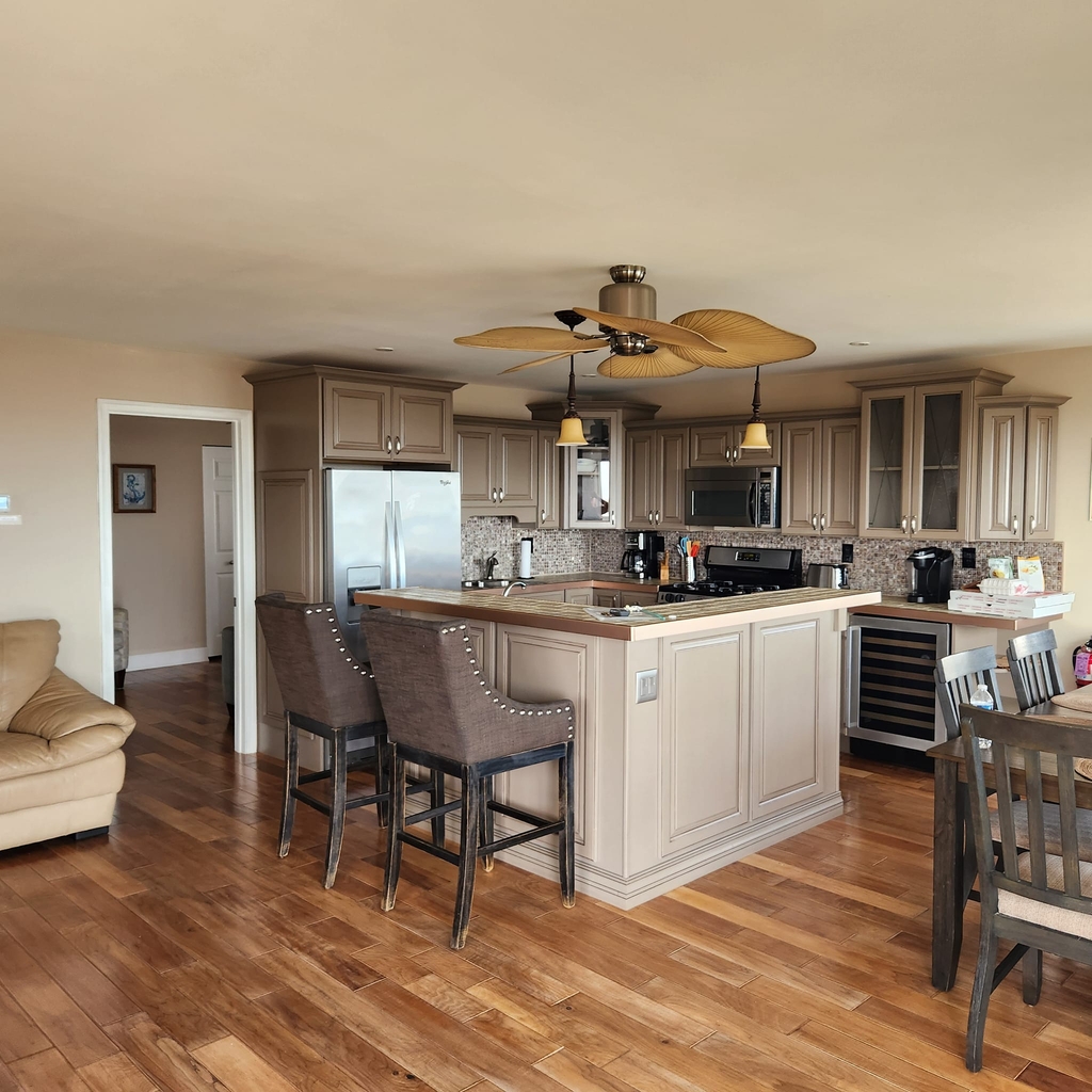 Kitchen Area &amp;amp; Front Room