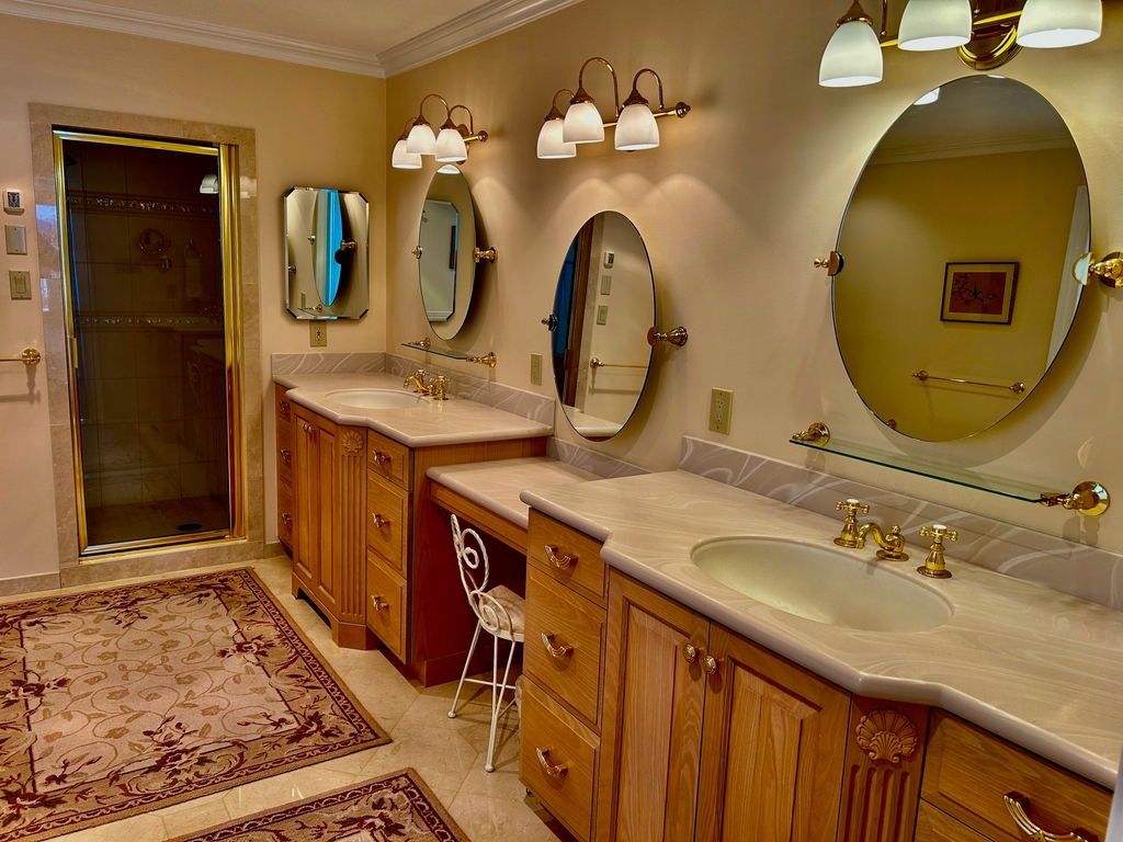 Master bath with steam shower