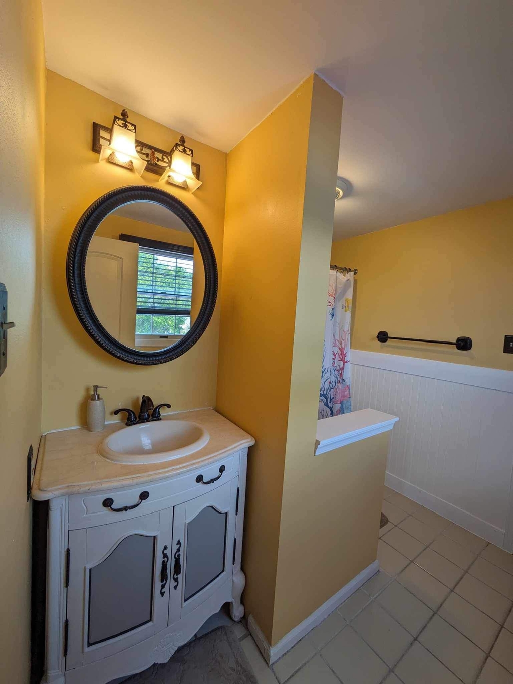 Upstairs Full bath