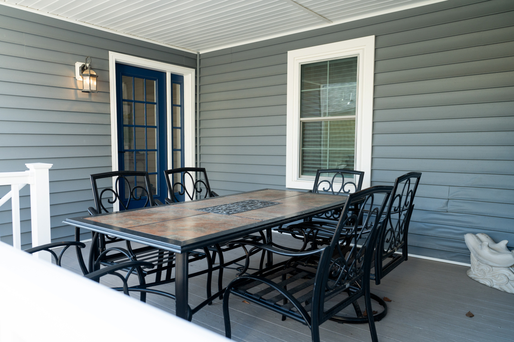 side porch