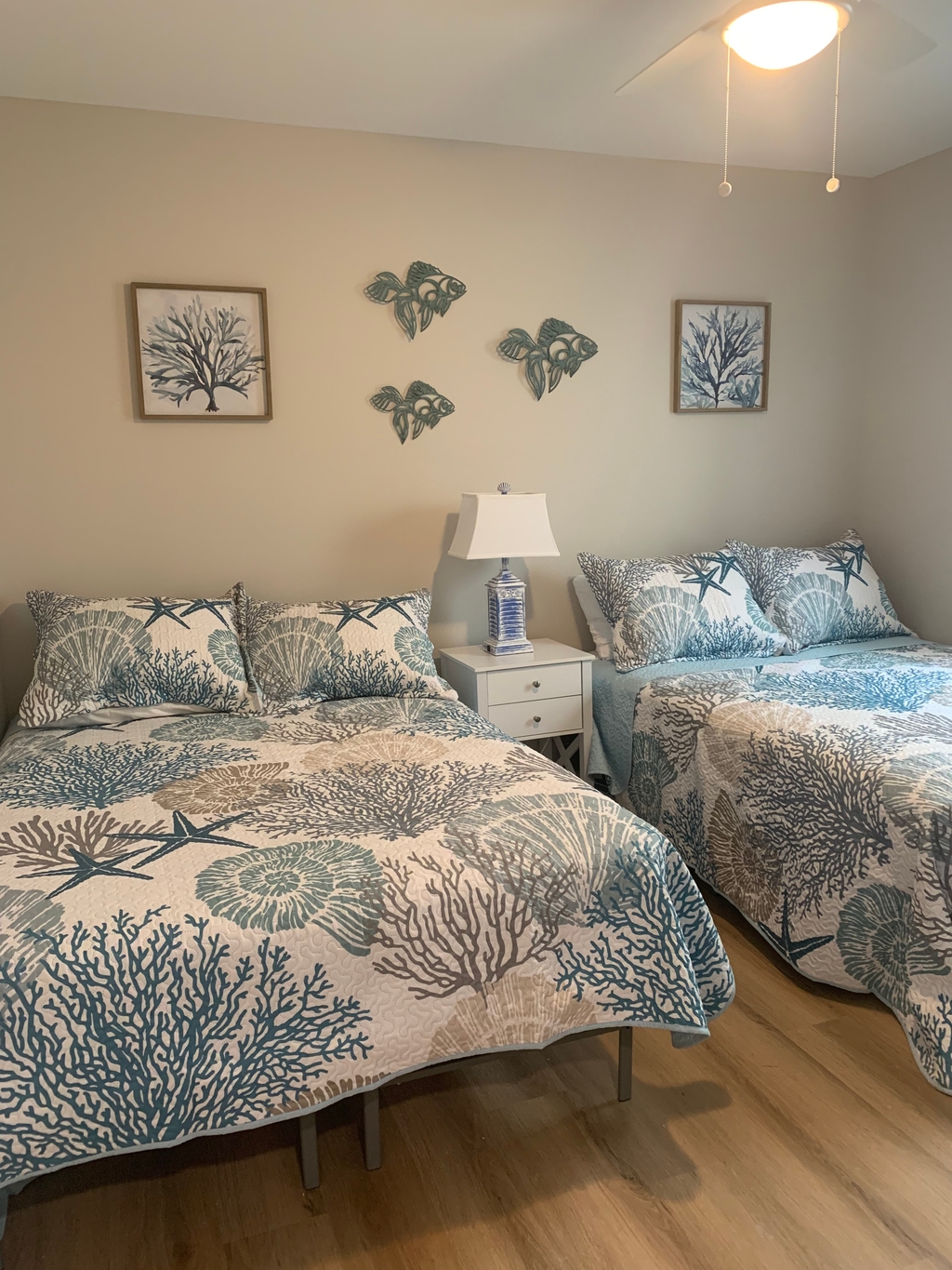 2 double beds 