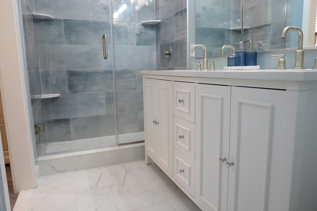 Master Bathroom double vanity