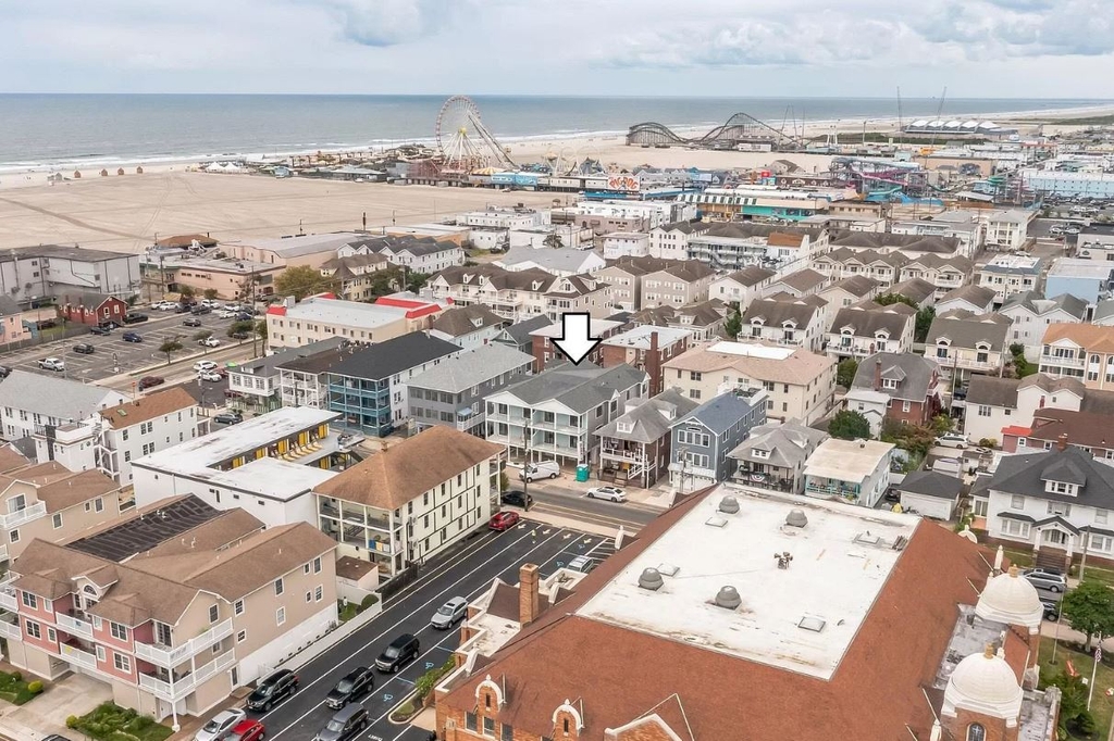 Half block to beach and boardwalk