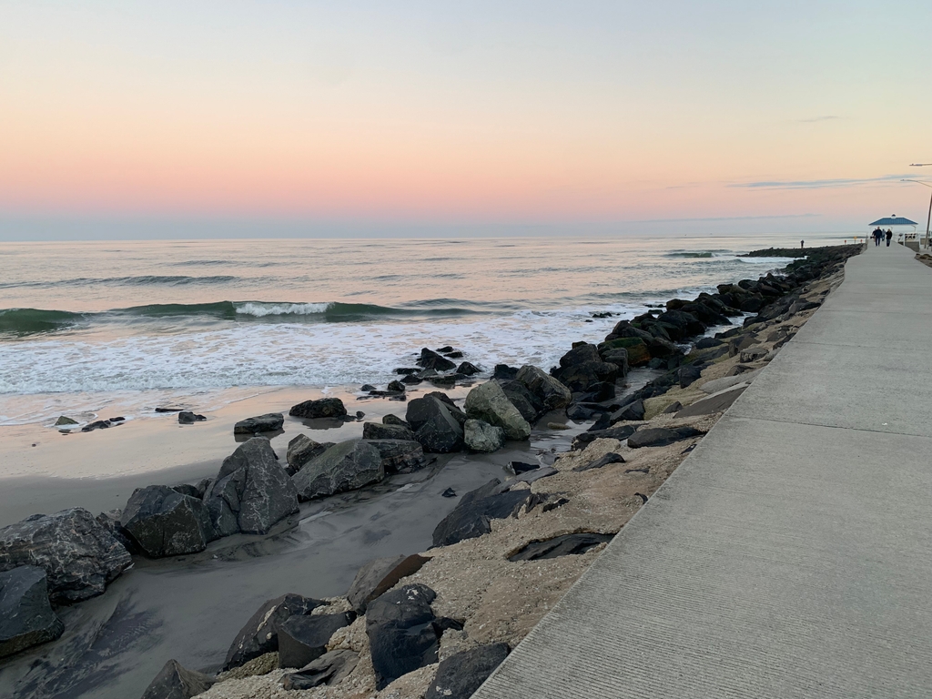 Walk the Seawall 