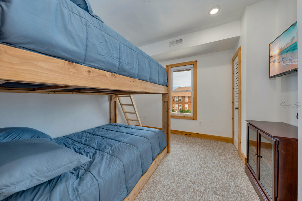 Bunkbed bedroom