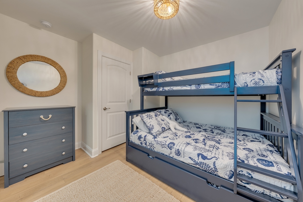 Bedroom 5: Twin over Full