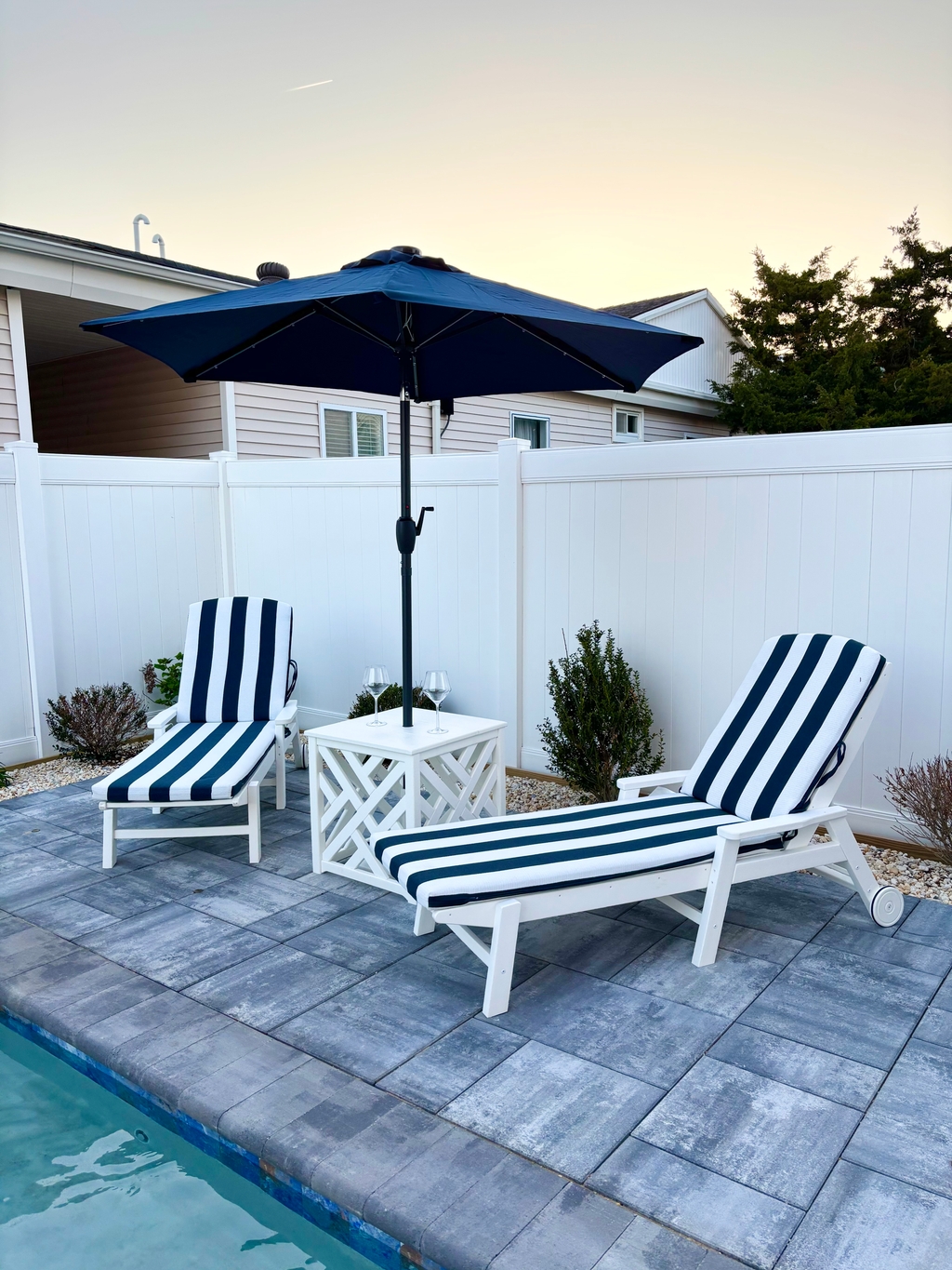 2 additional portable lounge chairs in closet