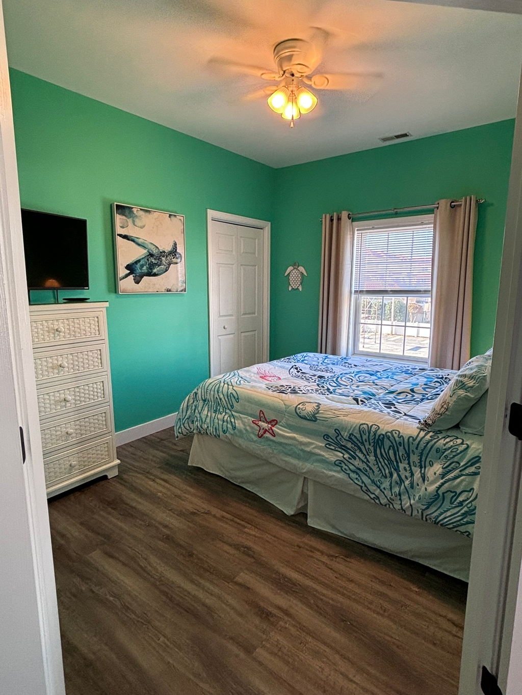 Guest Queen Room