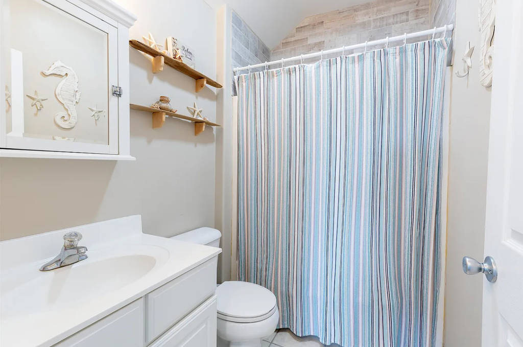 Bathroom #3