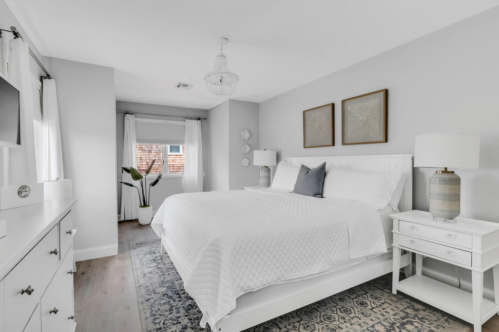 2nd floor master suite King