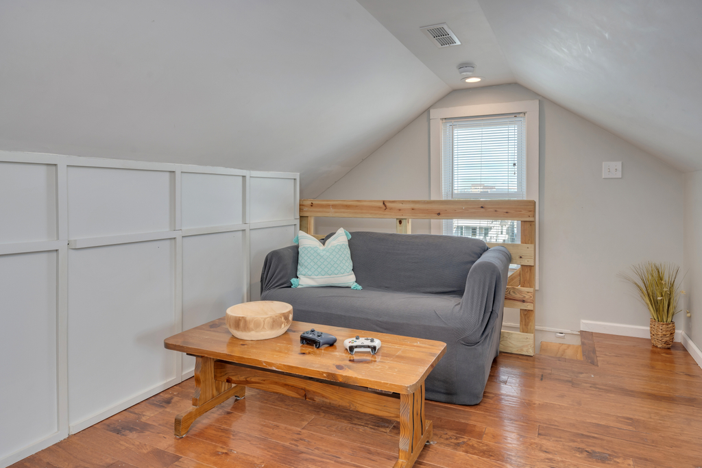 Room to gather after a beach day