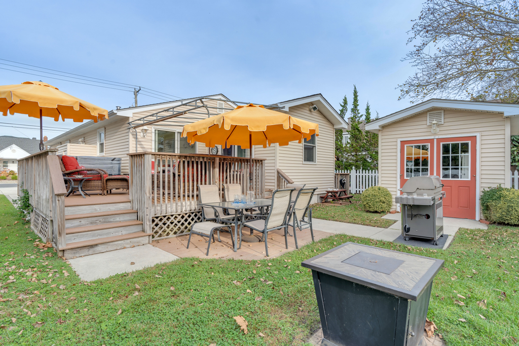 spacious private yard with grill and fire pit. Plus, new outdoor furniture for 2025!
