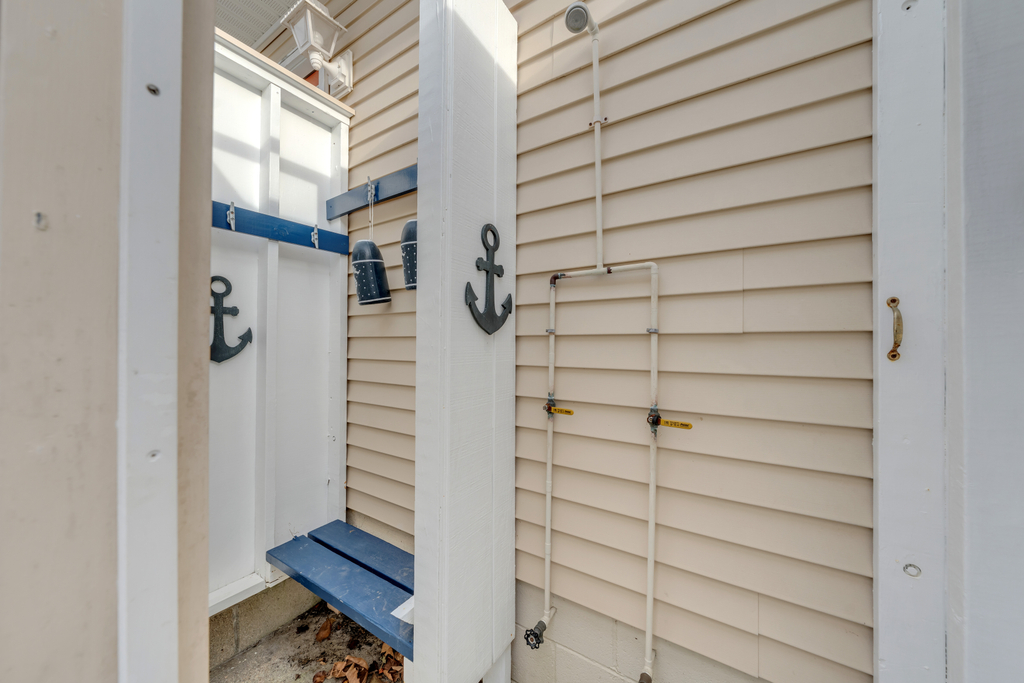 Outdoor shower