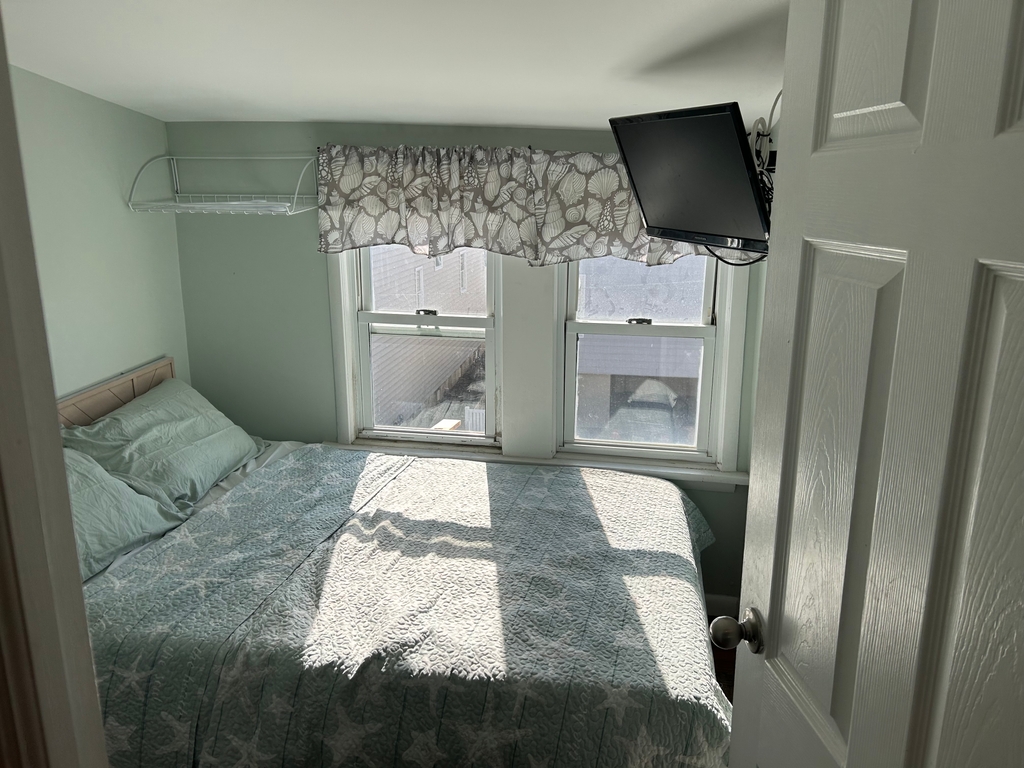 Double bed bedroom with ocean views.