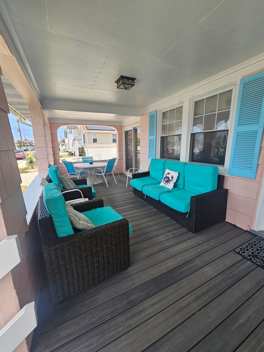 Covered porch area