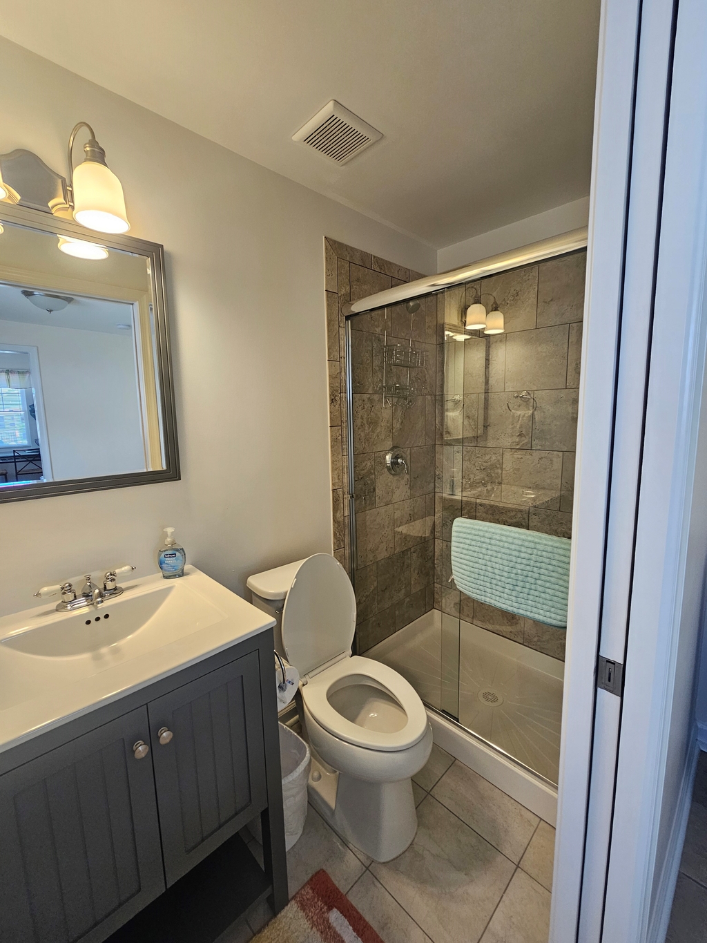 1st Floor bathroom (through bedroom)