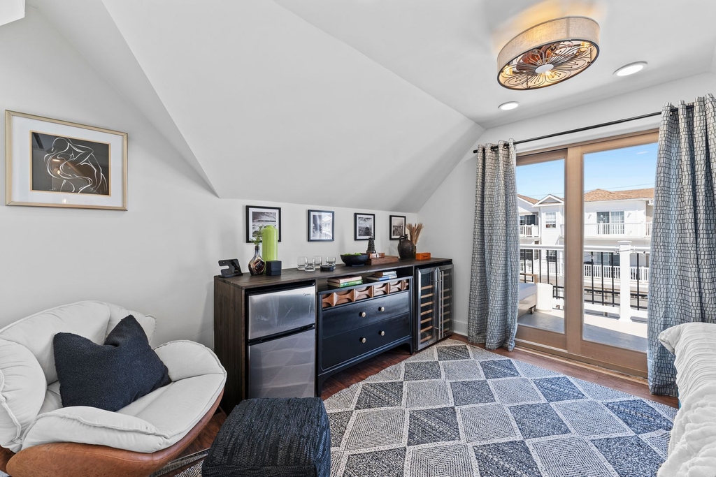Sorrento Suite Entertainment Center
