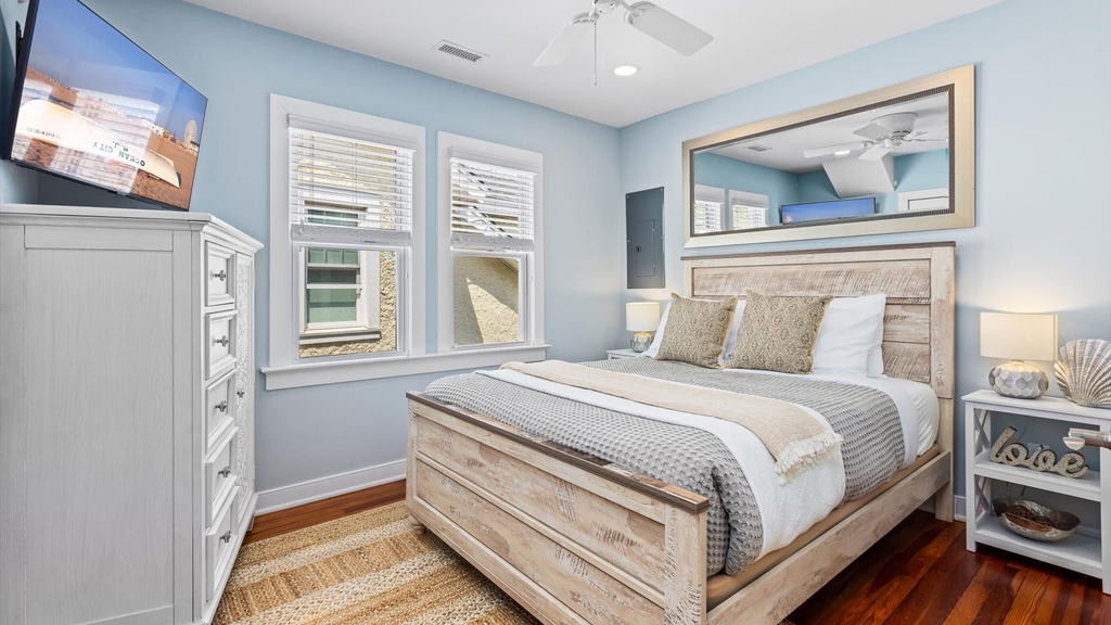 Queen Bed