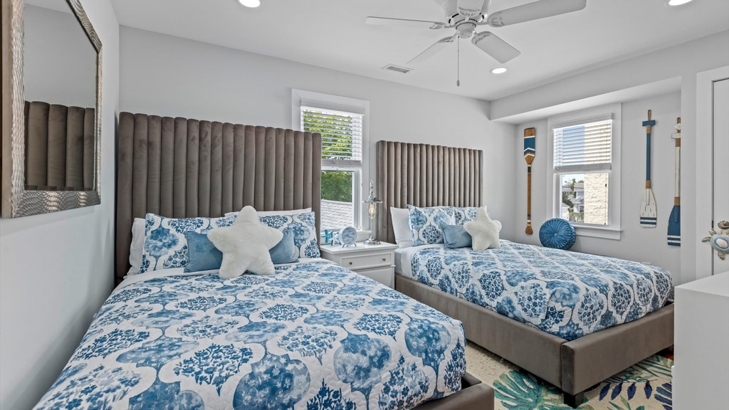 2 Full Beds