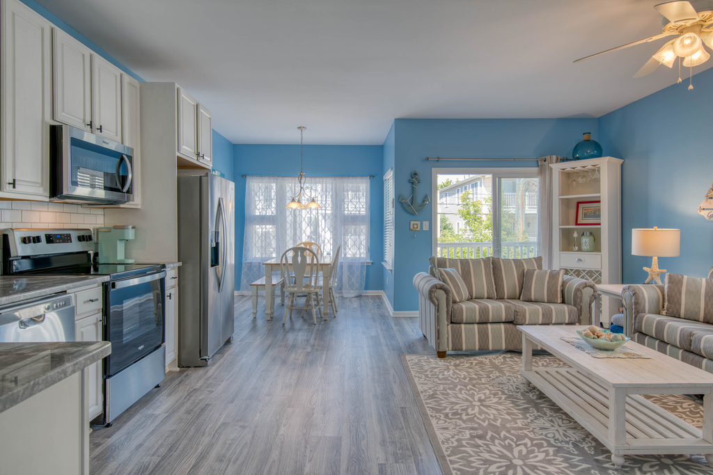Kitchen &amp;amp; Living Room &amp;amp; Dining area