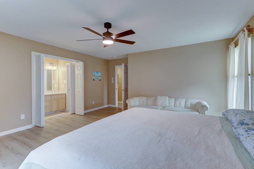 primary bedroom king bed