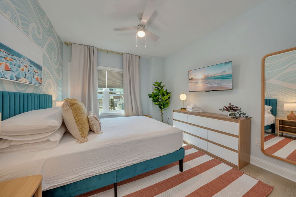 Queen Bedroom