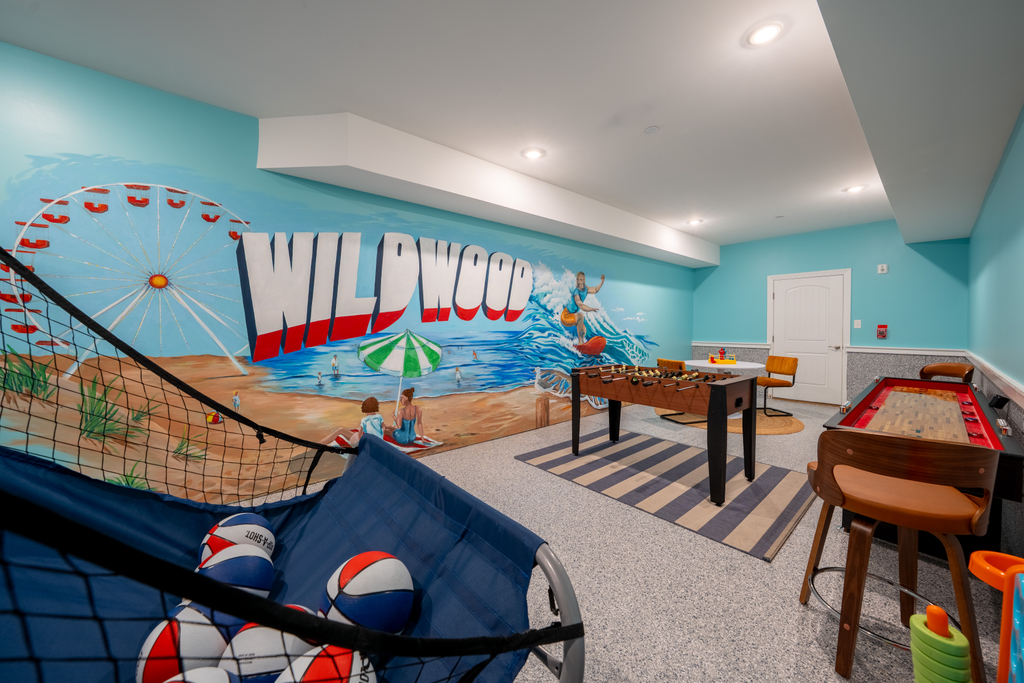The Salty Wild Wooder – Game Room, 2.5 Blocks from Beach