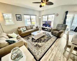 Centrally Located Wildwood Gem