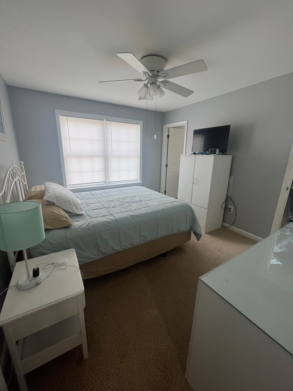 Master Bedroom Queen Bed