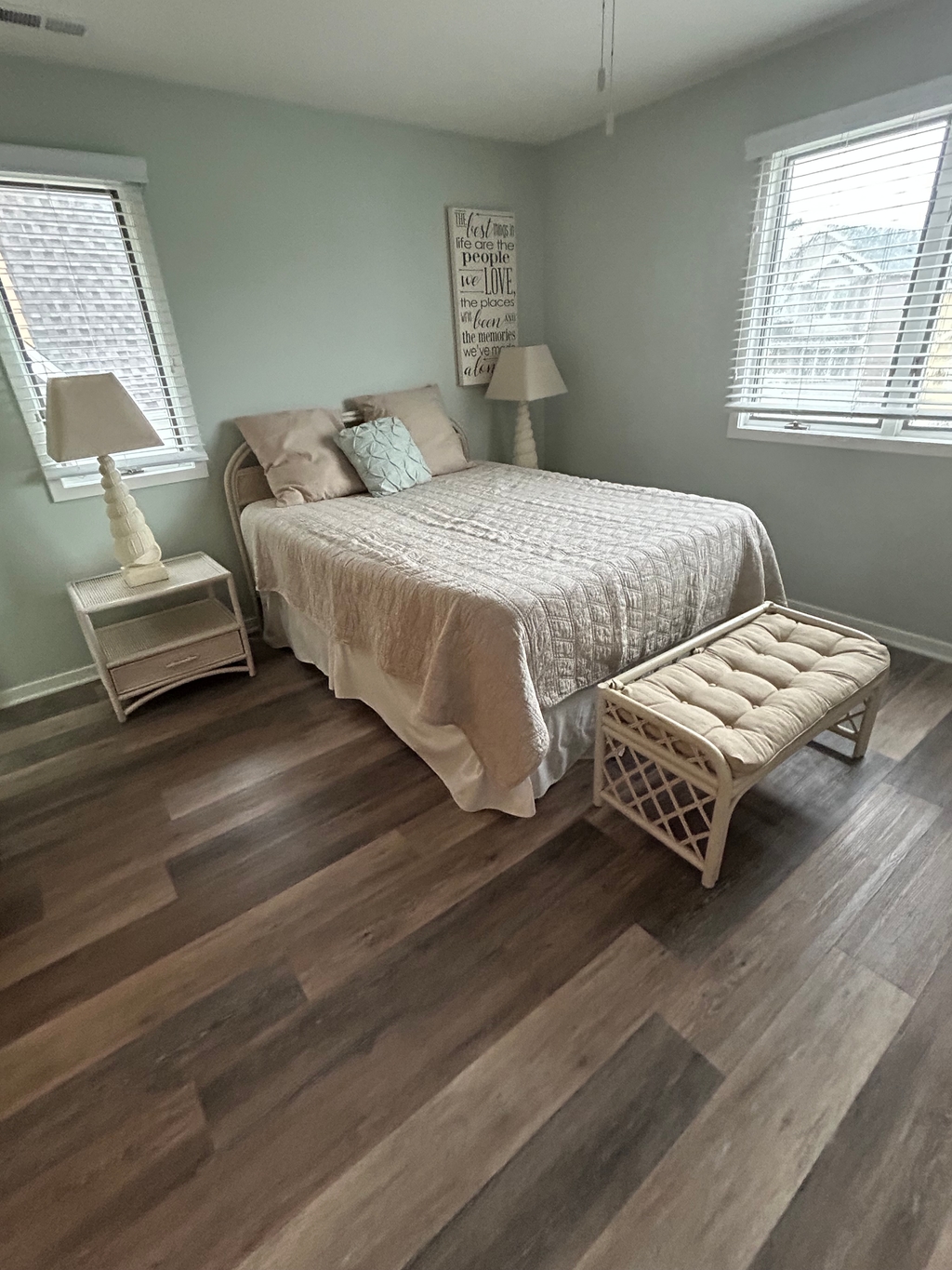 Queen bedroom