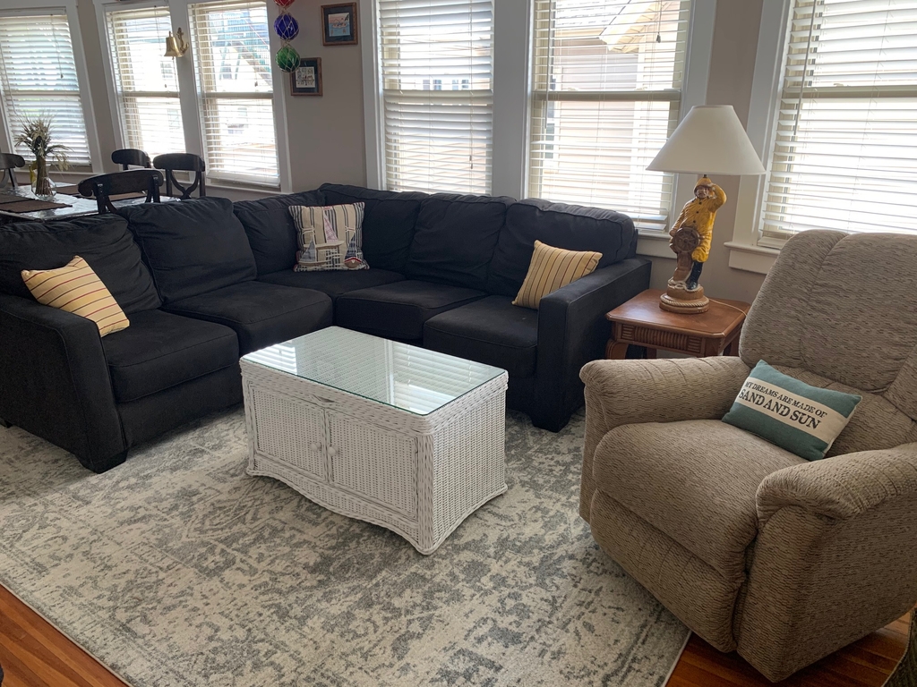 2nd floor living room