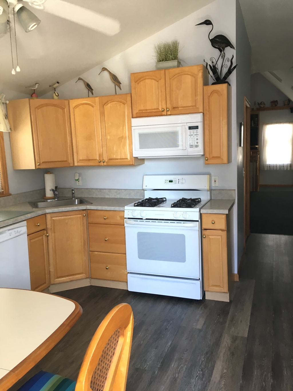 2nd floor kitchen