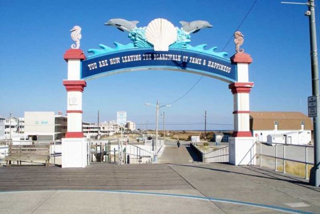 Arch at 16th &amp;amp; Boardwalk
