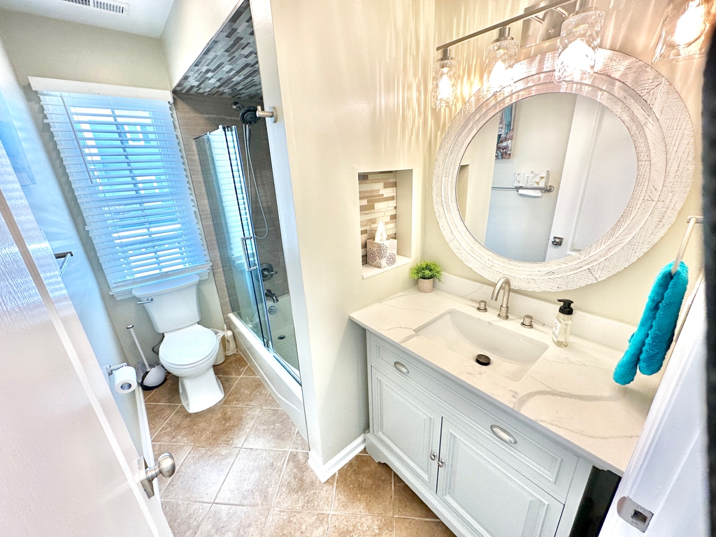 Hall Bath across from King bed #2