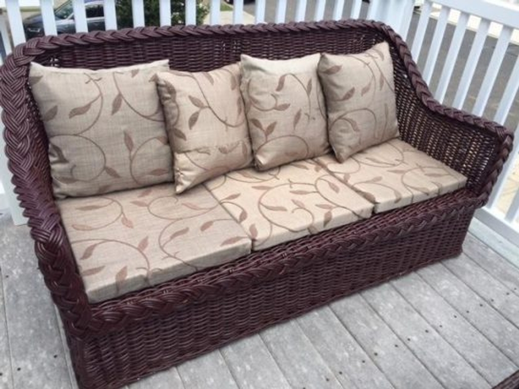 DECK FURNISHED FOR SEATING, DINING, SUNBATHING