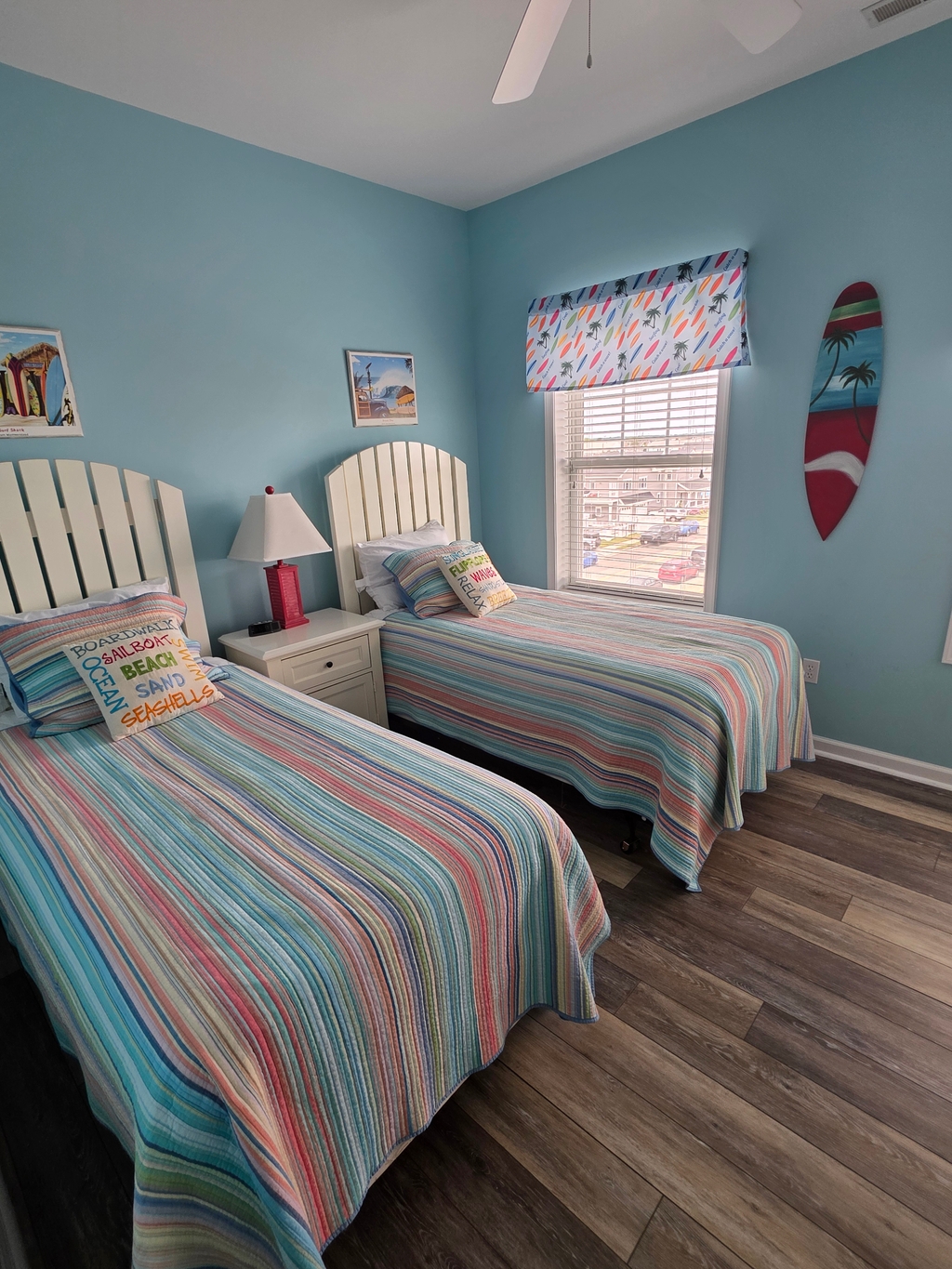 3rd Bedroom with 2 Twin Beds