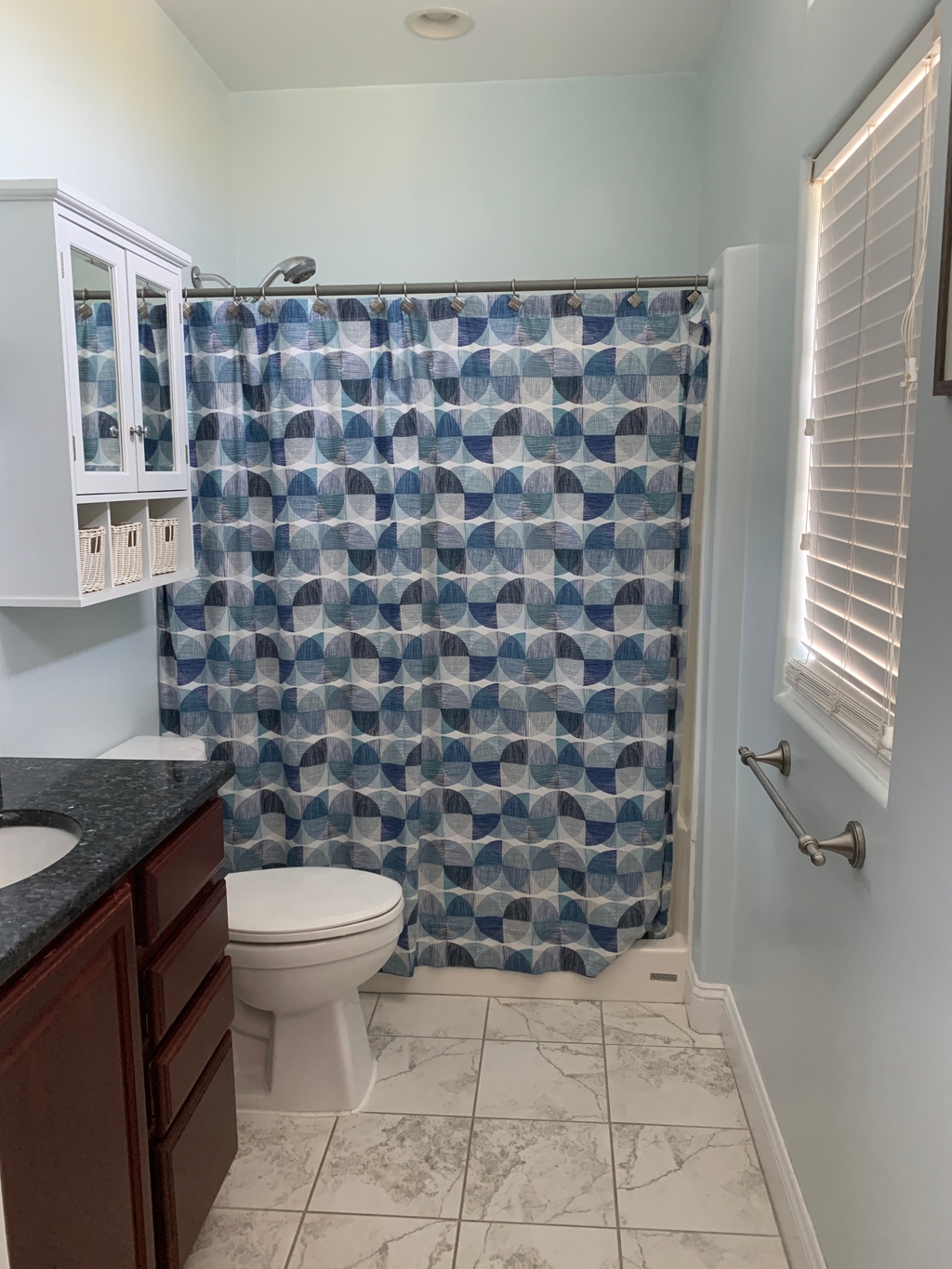 1st Floor Master Bathroom