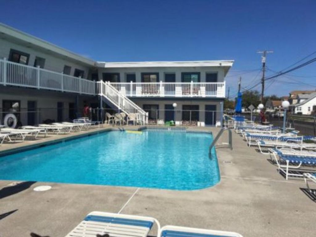 Surf 1600 SUMMER SEASONAL Rentals PET Friendly North Wildwood, NJ